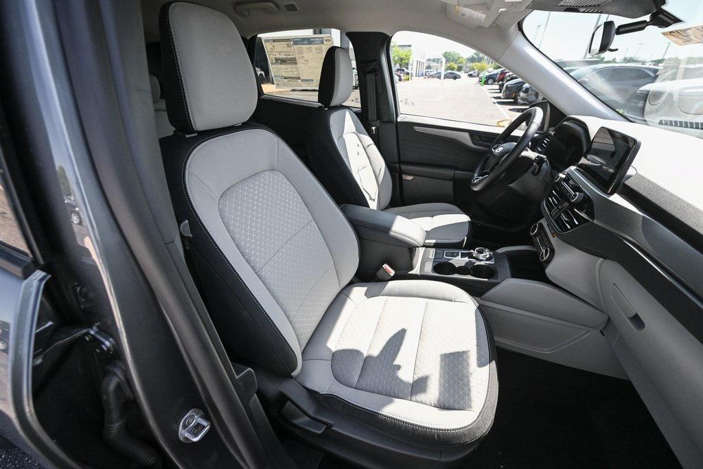 new 2025 Ford Escape car, priced at $28,398