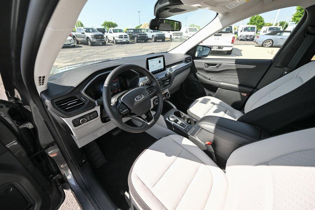 new 2025 Ford Escape car, priced at $28,398