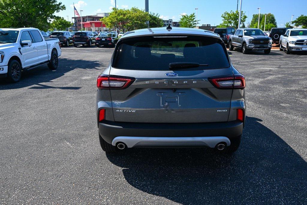 new 2025 Ford Escape car, priced at $28,398