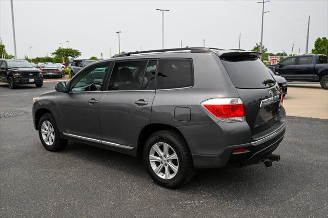 used 2011 Toyota Highlander car, priced at $9,986