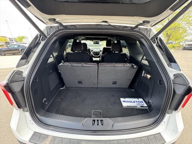 new 2025 Ford Explorer car, priced at $55,642