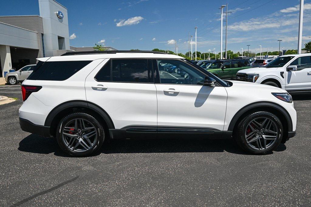 new 2025 Ford Explorer car, priced at $58,246