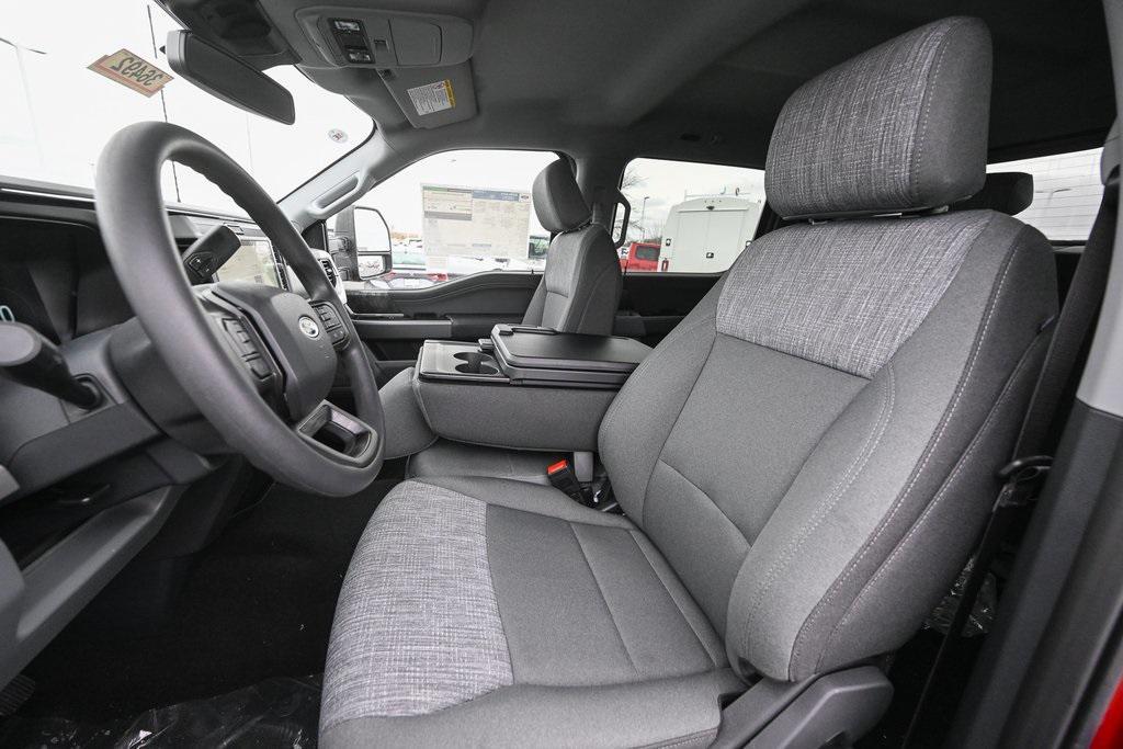 new 2025 Ford F-250 car, priced at $75,690