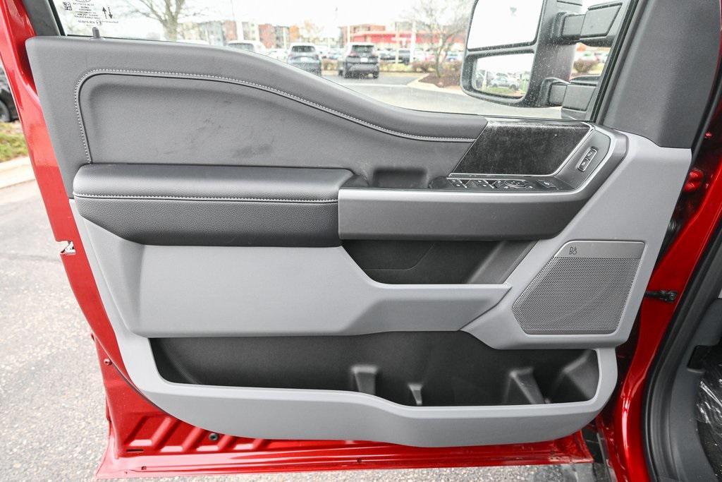 new 2025 Ford F-250 car, priced at $75,690