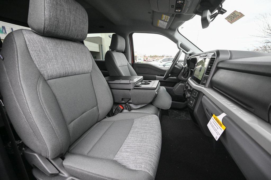 new 2025 Ford F-250 car, priced at $75,690