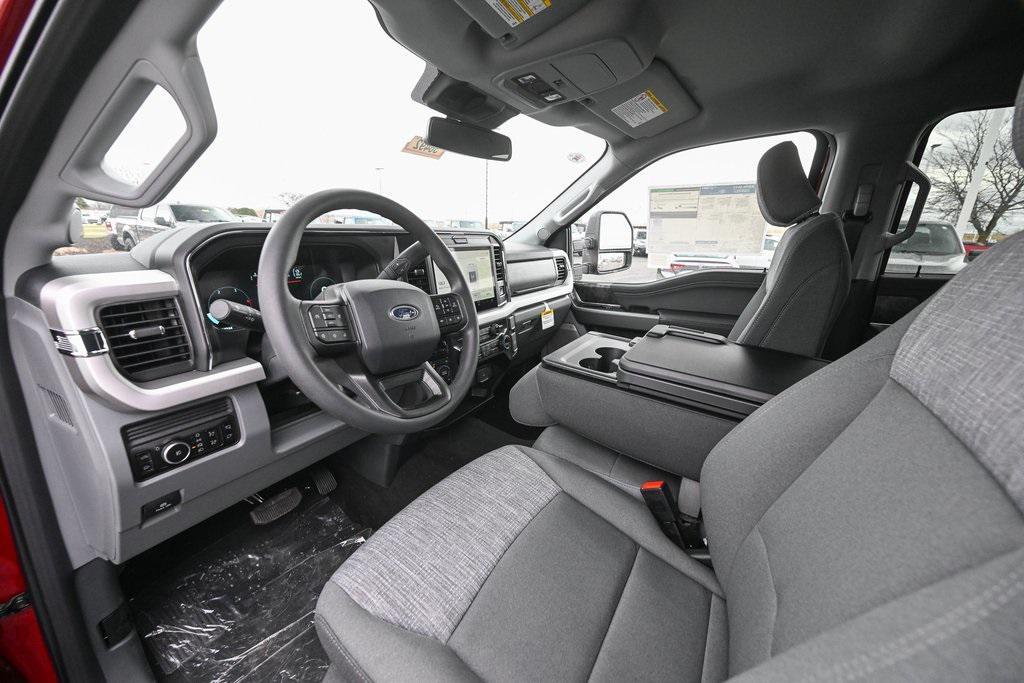new 2025 Ford F-250 car, priced at $75,690