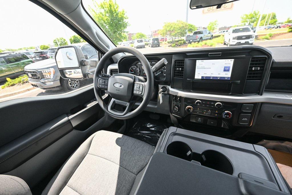 new 2025 Ford F-350 car, priced at $57,215