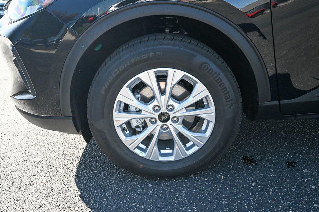new 2025 Ford Escape car, priced at $29,358