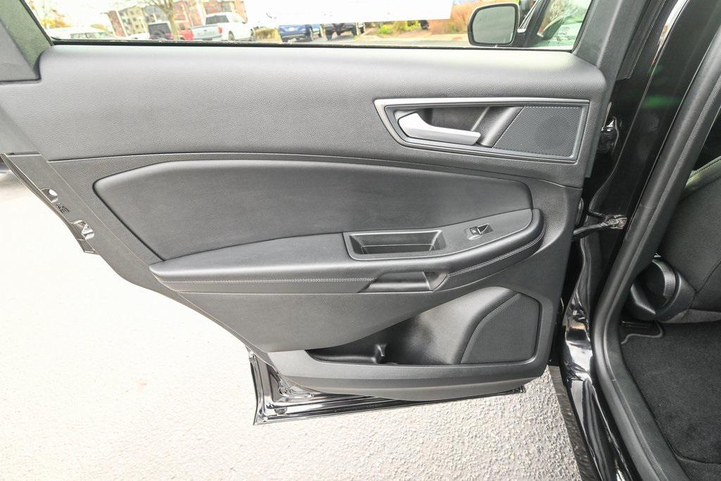 new 2024 Ford Edge car, priced at $31,976