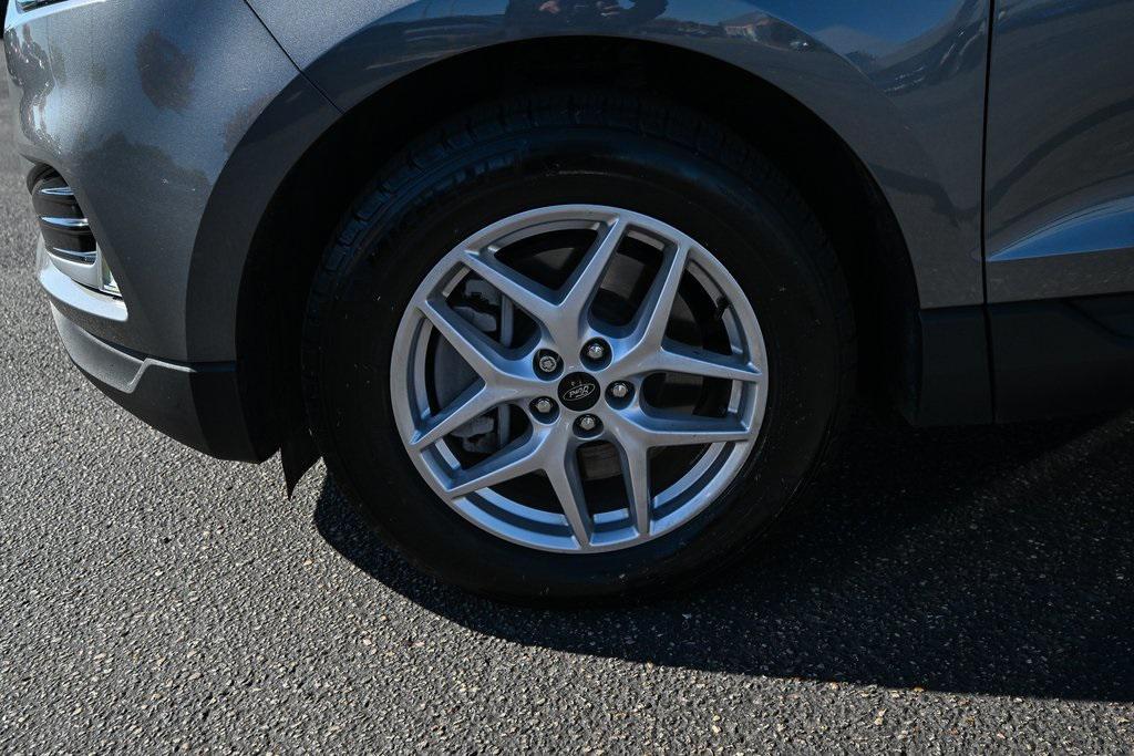 used 2024 Ford Edge car, priced at $27,981