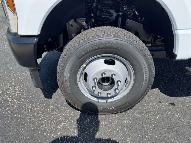 new 2025 Ford F-350 car, priced at $59,575
