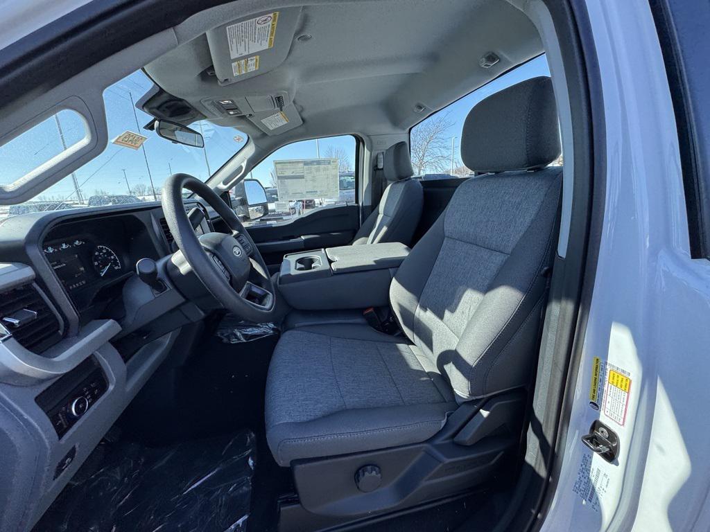 new 2025 Ford F-250 car, priced at $49,976