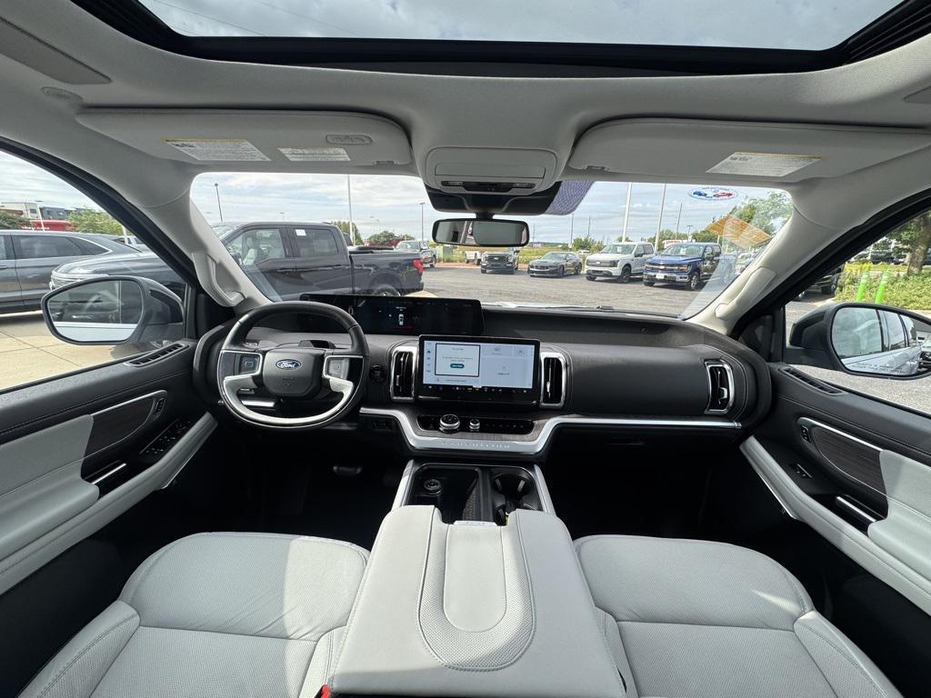 new 2025 Ford Expedition Max car, priced at $88,828