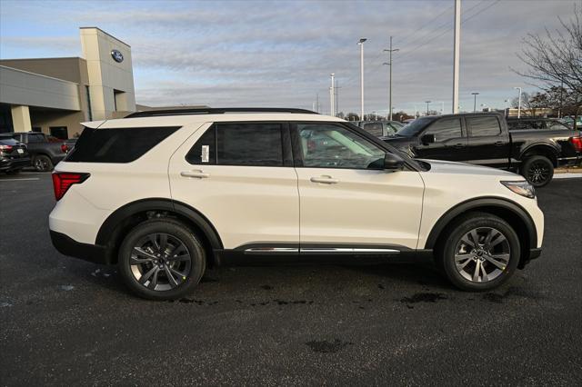 new 2025 Ford Explorer car, priced at $47,902