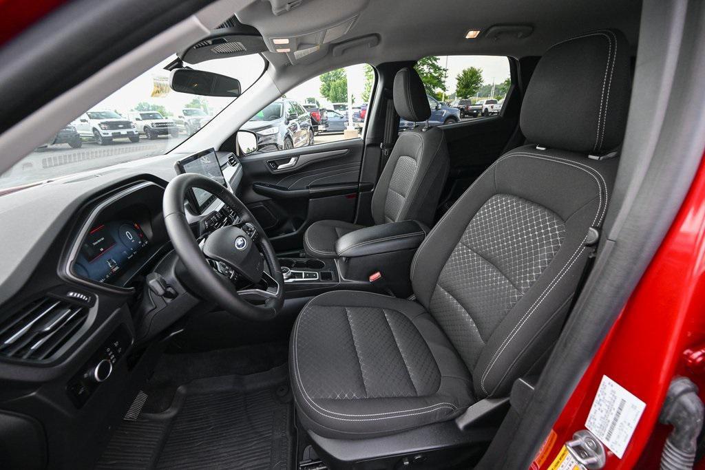 used 2023 Ford Escape car, priced at $24,442