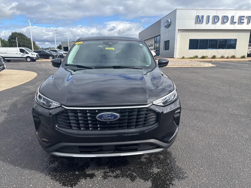 used 2023 Ford Escape car, priced at $24,981