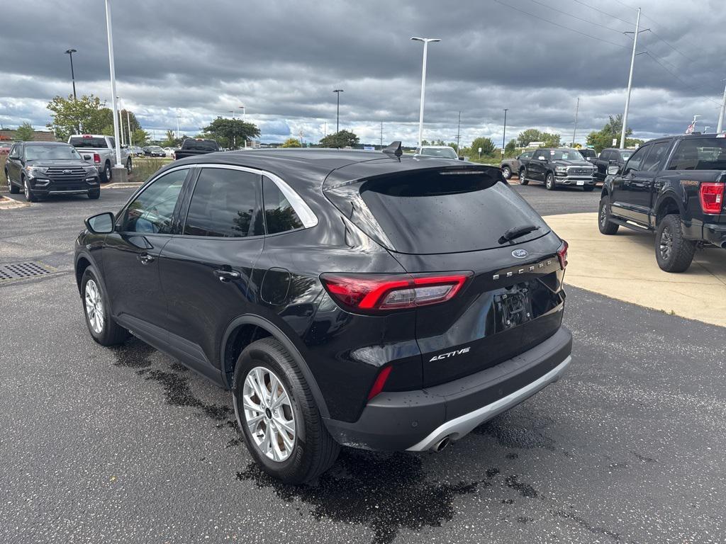 used 2023 Ford Escape car, priced at $24,981