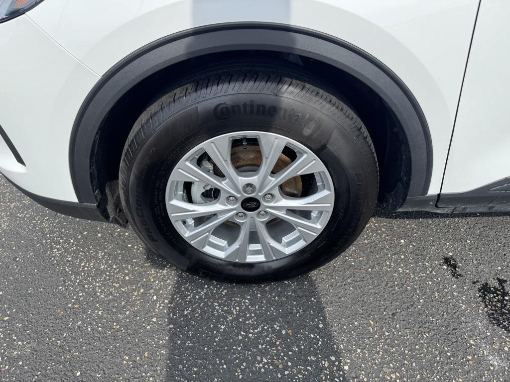 used 2023 Ford Escape car, priced at $24,442