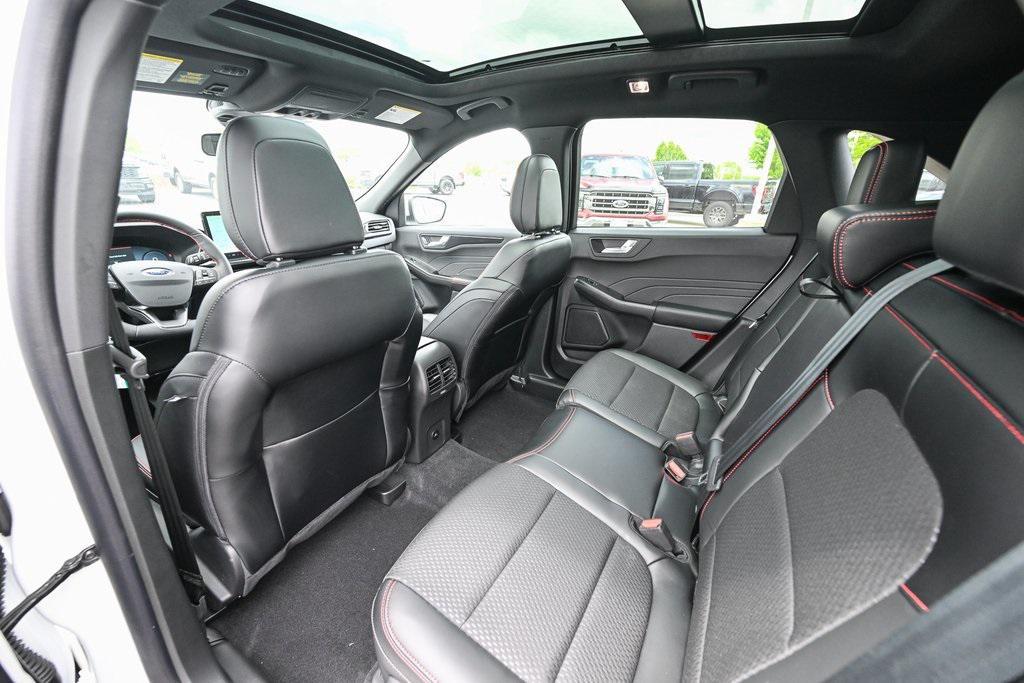 new 2025 Ford Escape car, priced at $37,044