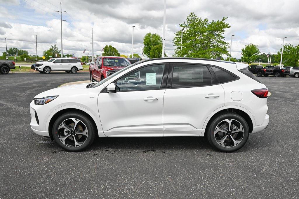 new 2025 Ford Escape car, priced at $37,044