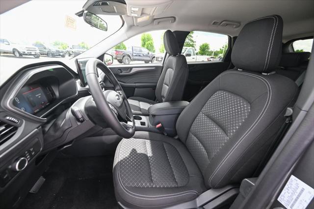 new 2025 Ford Escape car, priced at $29,799