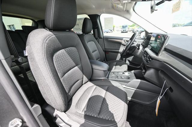 new 2025 Ford Escape car, priced at $29,799