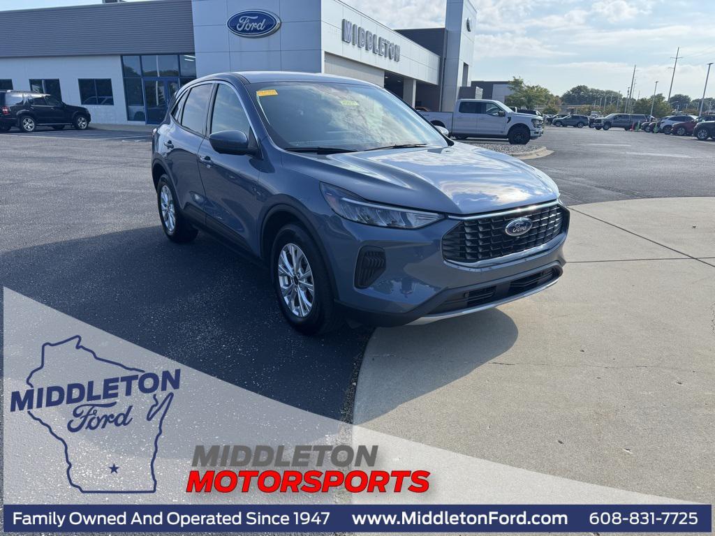 used 2023 Ford Escape car, priced at $24,981