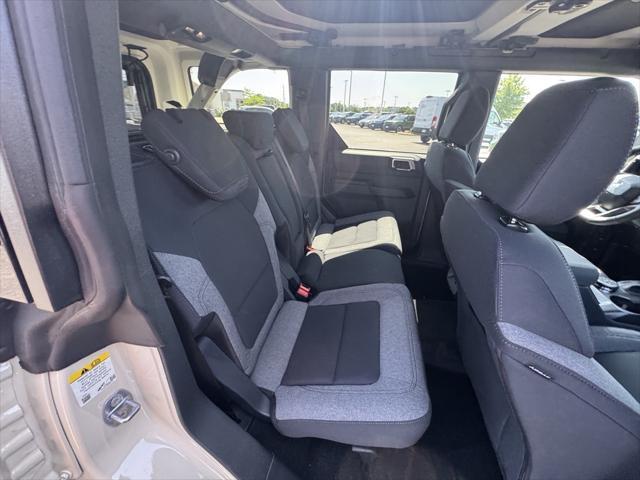new 2025 Ford Bronco car, priced at $48,485