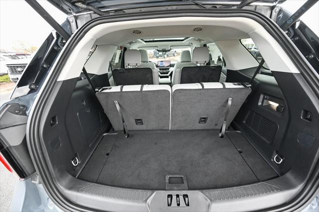 new 2025 Ford Explorer car, priced at $46,669