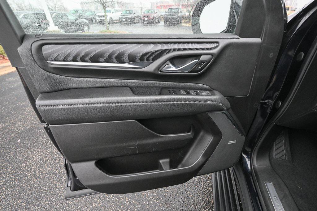 used 2023 GMC Yukon XL car, priced at $63,881