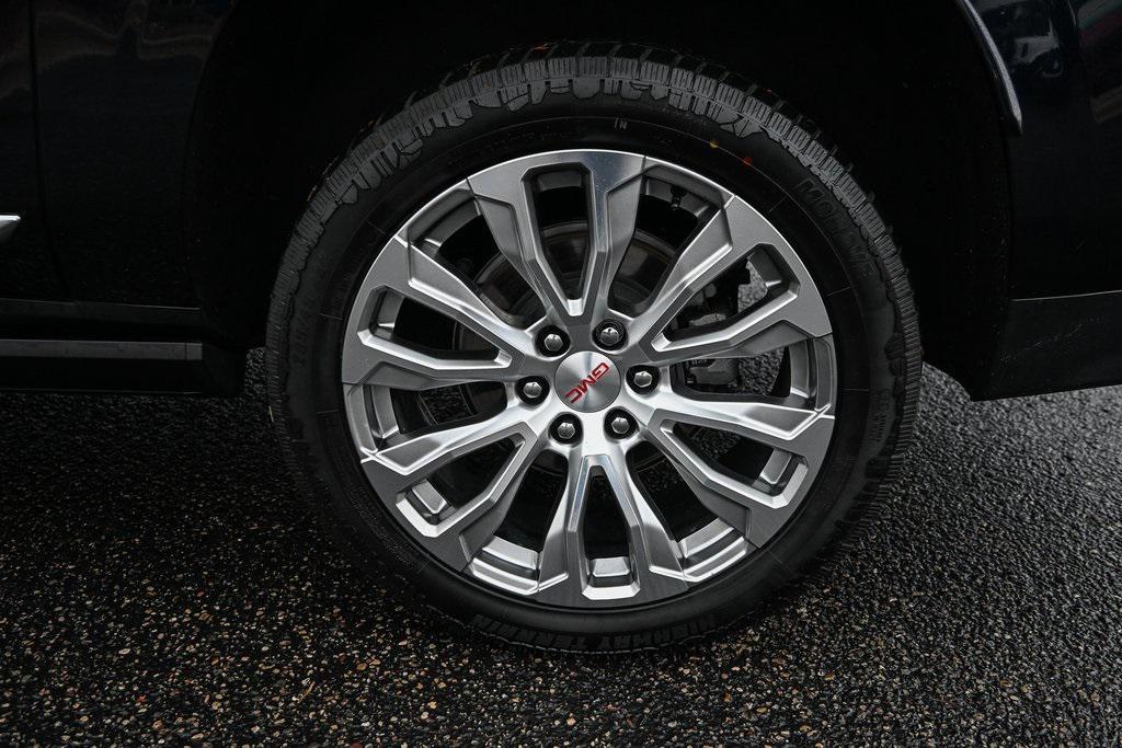 used 2023 GMC Yukon XL car, priced at $63,881