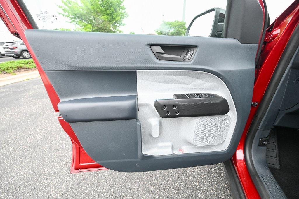 new 2025 Ford Maverick car, priced at $35,550