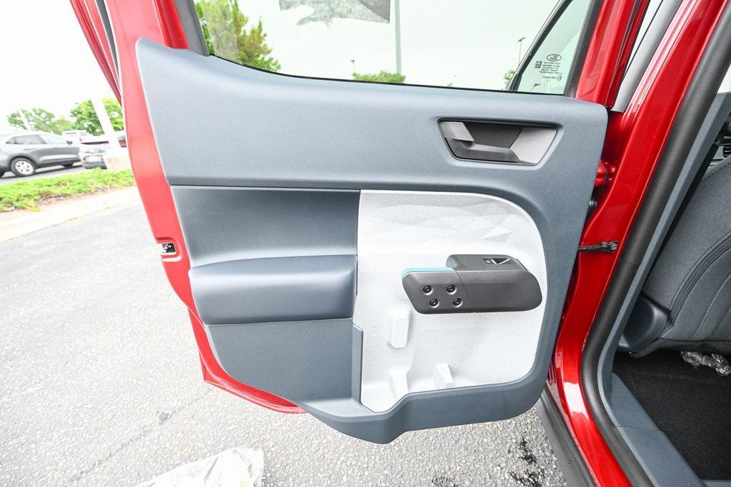 new 2025 Ford Maverick car, priced at $35,550