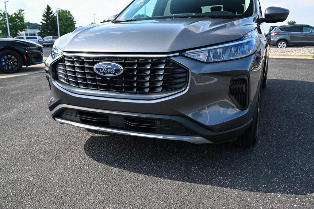 used 2023 Ford Escape car, priced at $24,442