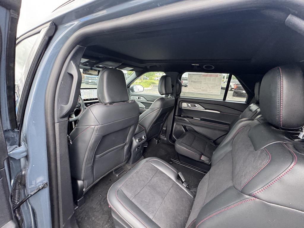 new 2025 Ford Explorer car, priced at $59,744