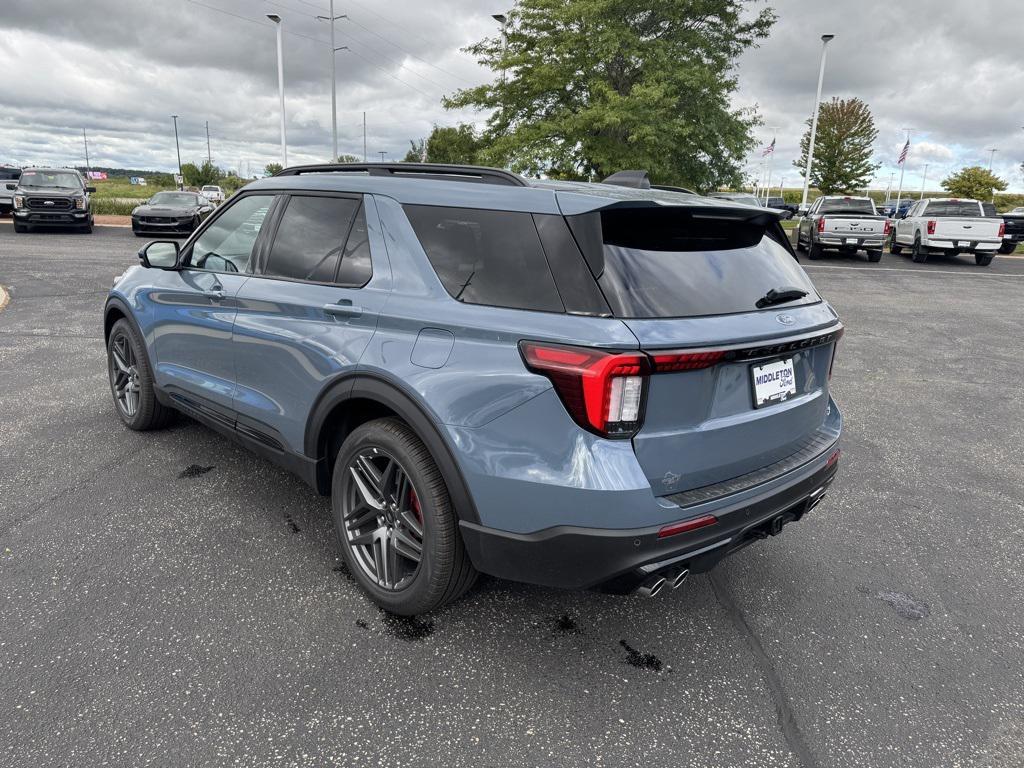 new 2025 Ford Explorer car, priced at $59,744