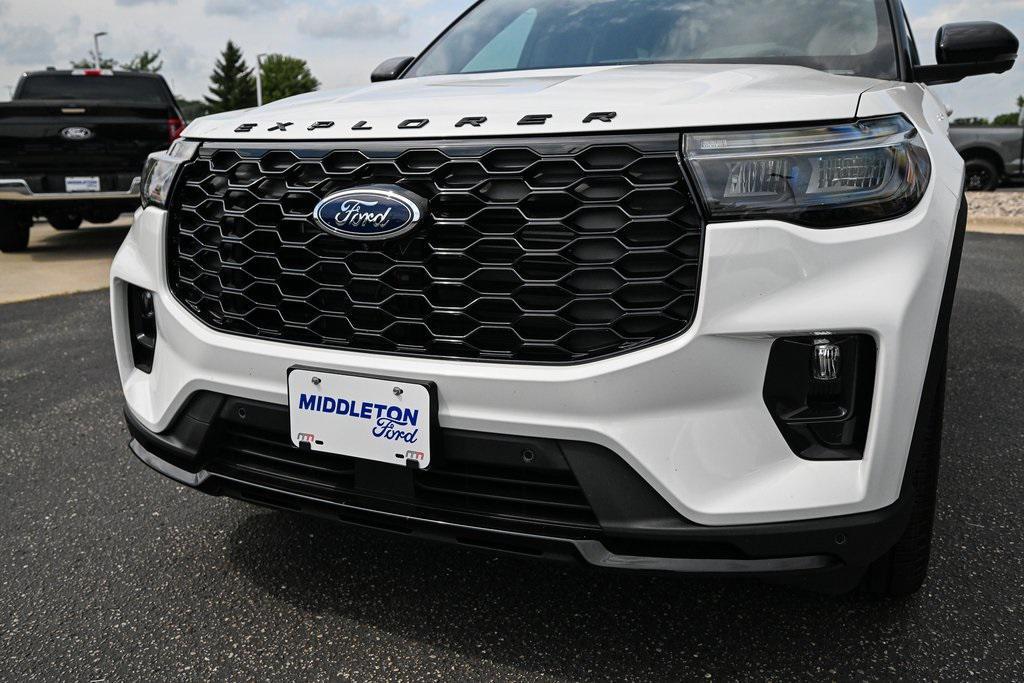 new 2025 Ford Explorer car, priced at $47,491