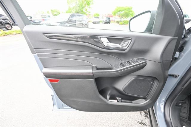 new 2025 Ford Escape car, priced at $36,118