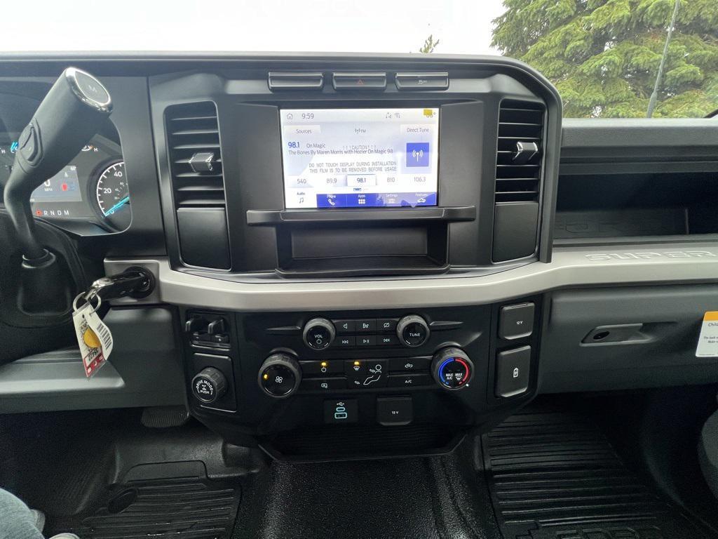 new 2023 Ford F-250 car, priced at $38,767