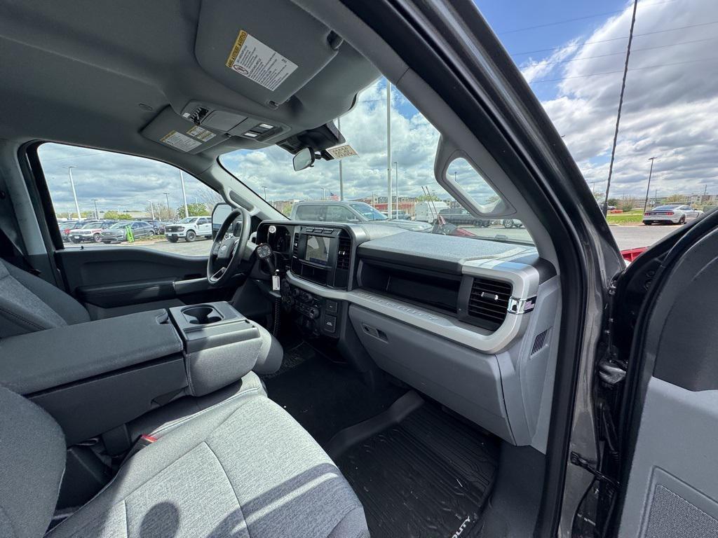 new 2024 Ford F-350 car, priced at $57,794