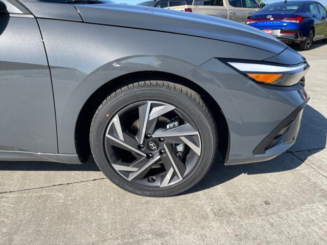 new 2025 Hyundai Elantra car, priced at $25,409