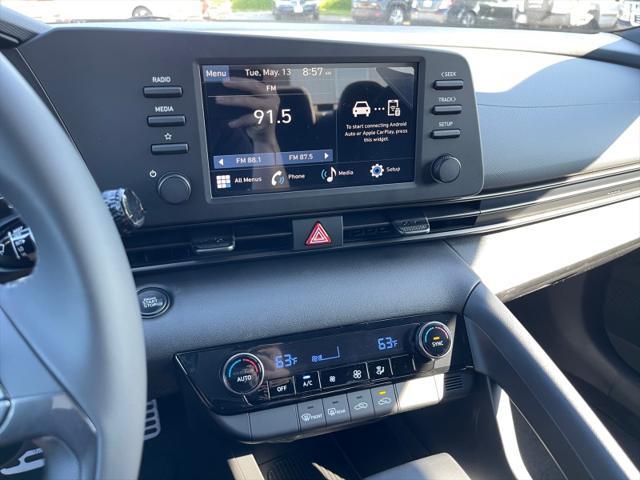 new 2025 Hyundai Elantra car, priced at $25,409
