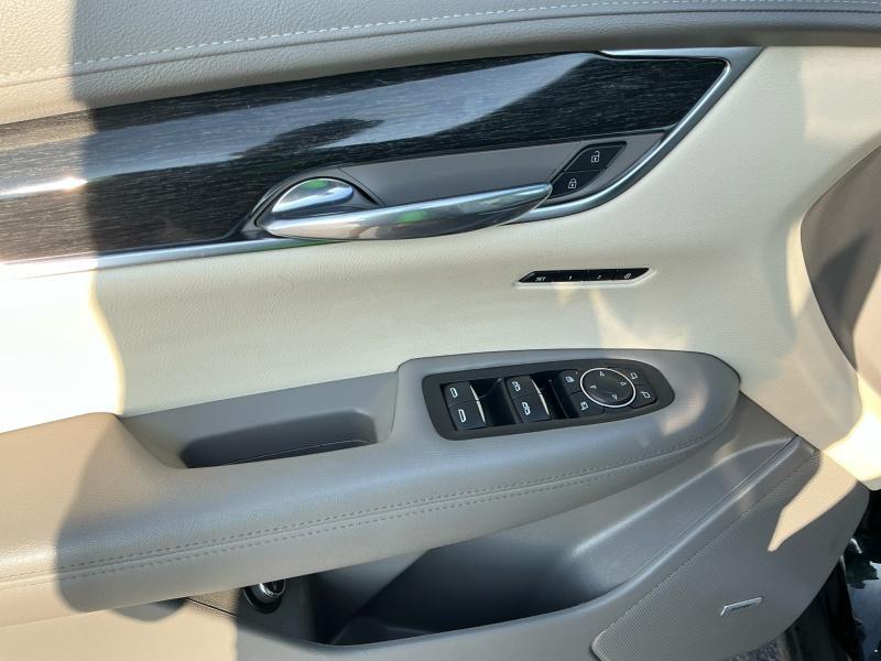 used 2021 Cadillac XT6 car, priced at $23,995