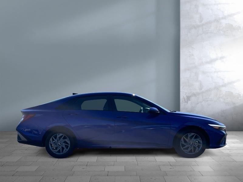 new 2025 Hyundai ELANTRA HEV car, priced at $27,179