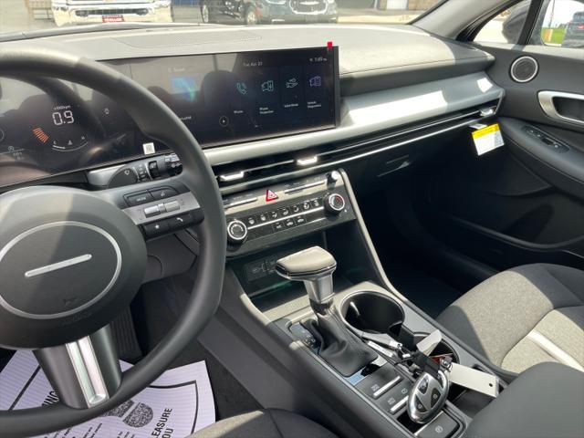 new 2025 Hyundai Sonata car, priced at $29,297