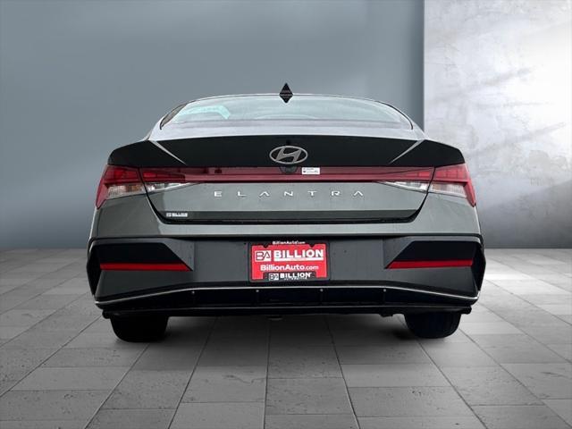 new 2025 Hyundai Elantra car, priced at $27,639