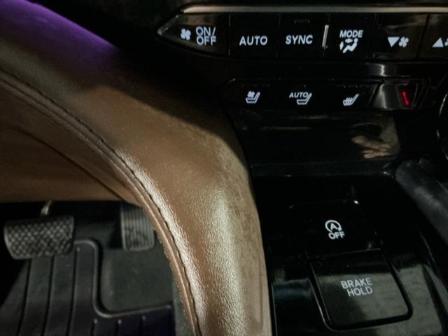 used 2022 Acura MDX car, priced at $44,995