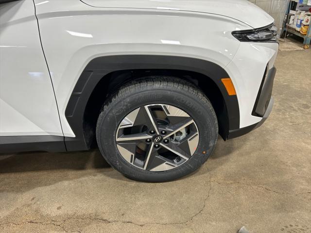 new 2025 Hyundai Tucson car, priced at $33,995