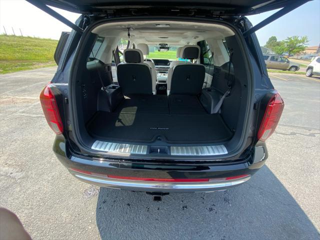 new 2025 Hyundai Palisade car, priced at $53,235