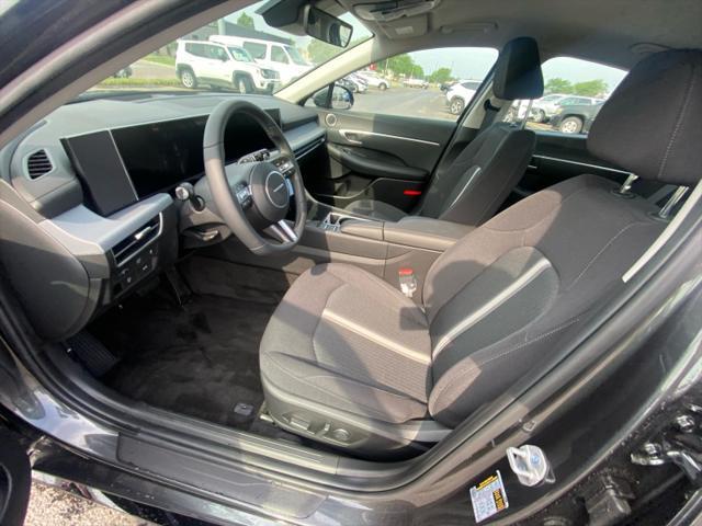 new 2025 Hyundai Sonata Hybrid car, priced at $32,844